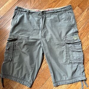 UnionBay Men's Charcoal Cargo Shorts, Size 40